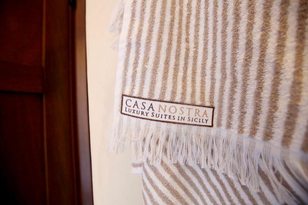 Casa Nostra Luxury Suites & Spa ปาแลร์โม ภายนอก รูปภาพ